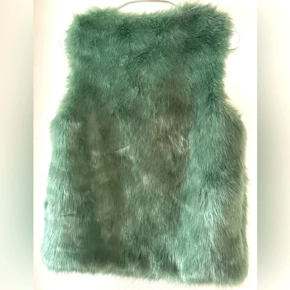 Top Shop faux fur vest - Picture 4 of 9
